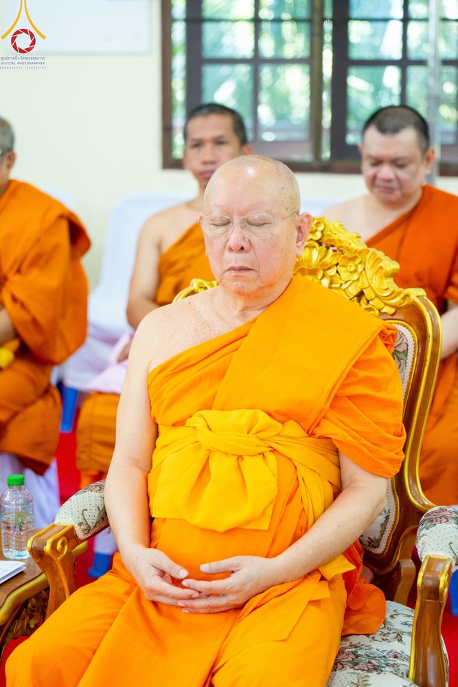 ภาพ No.311094:วันพฤหัสบดีที่ 26 กุมภาพันธ์ พ.ศ. 2569 พิธีถวายสังฆทานแด่คณะสงฆ์ 323 วัด ปีที่ 22 ครั้งที่ 182 พิธีมอบกองทุนหนุนแรงใจช่วยครูใต้ ปีที่ 19 ครั้งที่ 145 และพิธีทำบุญอุทิศส่วนกุศลให้ผู้วายชนม์