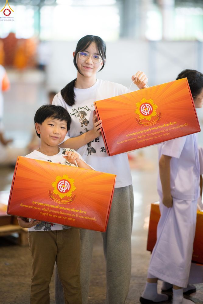 ภาพ No.320575:วันที่ 10 เมษายน พ.ศ.2569 การเตรียมกล่องไทยธรรม เพื่องานถวายมหาสังฆทาน 40,000 กว่าวัดทั่วประเทศ วันคุ้มครองโลก 22 เมษายน พ.ศ.2569 วัดพระธรรมกาย