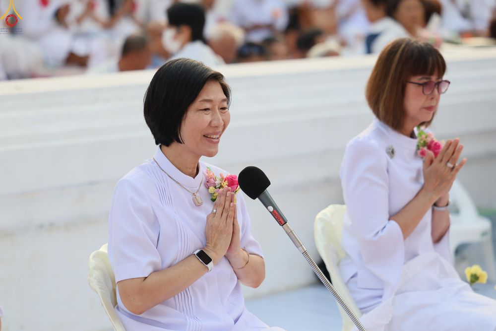 ภาพ No.297549:วันที่ 18 มกราคม พ.ศ. 2569 พิธีตักบาตรพระธรรมยาตรา ณ วัดโบสถ์บน ต.บางคูเวียง จ.นนทบุรี อนุสรณ์สถานลำดับที่ 4 สถานที่เกิดด้วยกายธรรม ในโครงการธรรมยาตรา กตัญญูบูชา มหาปูชนียาจารย์ พระมงคลเทพมุนี(สด จนฺทสโร) พระผู้ปราบมาร อนุสรณ์สถาน 7 แห่ง ปีที่ 14