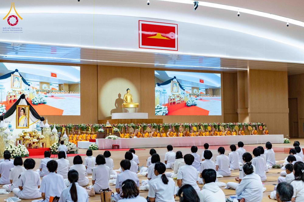 ภาพ No.306440:วันที่ 31 มกราคม พ.ศ. 2569  พิธีบำเพ็ญกุศล 100 วัน เพื่ออุทิศถวายแด่  สมเด็จพระนางเจ้าสิริกิติ์ พระบรมราชินีนาถ พระบรมราชชนนีพันปีหลวง ณ ห้องแก้วสารพัดนึก2 วัดพระธรรมกาย ปทุมธานี