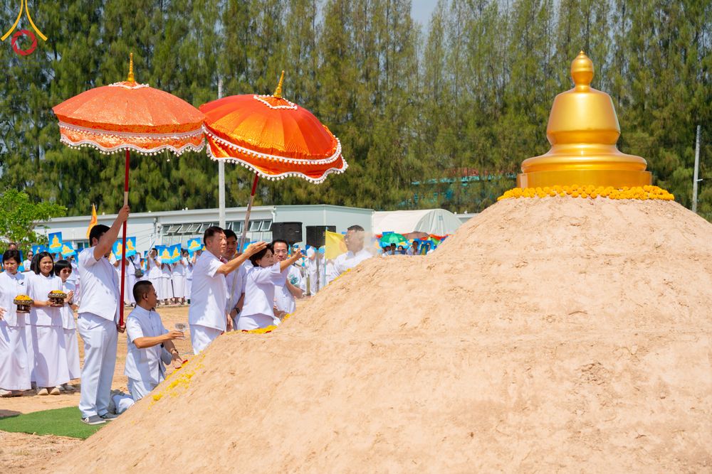 ภาพ No.310925:วันอาทิตย์ที่ 22 กุมภาพันธ์ พ.ศ. 2569 พิธีประดิษฐานพระประธาน “พระธรรมกาย” ณ ธุดงคสถานอำนาจเจริญ จังหวัดอำนาจเจริญ