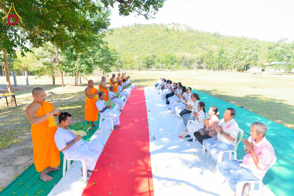 ภาพ No.285130:วันเสาร์ที่ 6 ธันวาคม พ.ศ.2568  พิธีอุปสมบทธรรมทายาท โครงการบรรพชาอุปสมบทหมู่  รุ่นบูชาธรรมมหาปูชนียาจารย์ ประจำปี 2568 ศูนย์ปฏิบัติธรรมและศูนย์อบรมเยาวชนเพชรบุรี อ.ท่ายาง จ.เพชรบุรี ณ วัดศีลคุณาราม อ.เขาย้อย เพชรบุรี