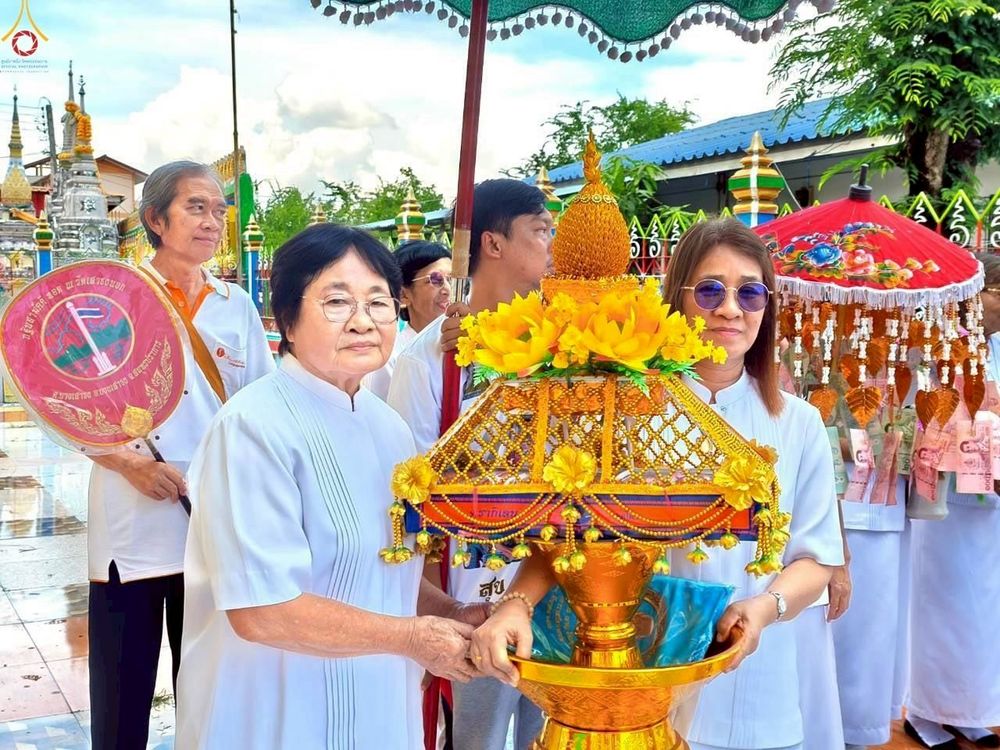 ภาพ No.256359:วันที่ 12 ตุลาคม พ.ศ. 2568 พิธีทอดกฐินสามัคคีทั่วไทย 30,000 วัด โดยคณะศิษยานุศิษย์ บูชาธรรม 81 ปี หลวงพ่อธัมมชโย ณ วัดเสาธงนอก อ.บางเสาธง จ.สมุทรปราการ