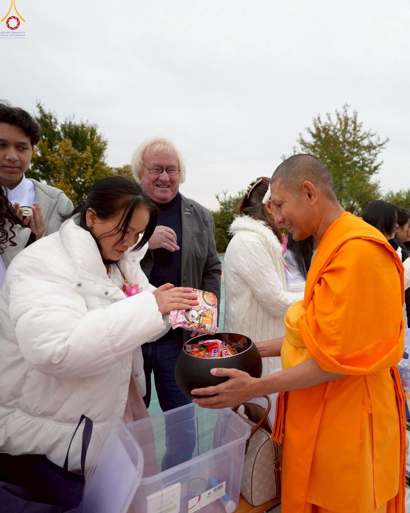 ภาพ No.262027:วันที่ 19 ตุลาคม พ.ศ. 2568 พิธีทอดกฐินวัดพระธรรมกายไรน์แลนด์ ประเทศเยอรมัน 