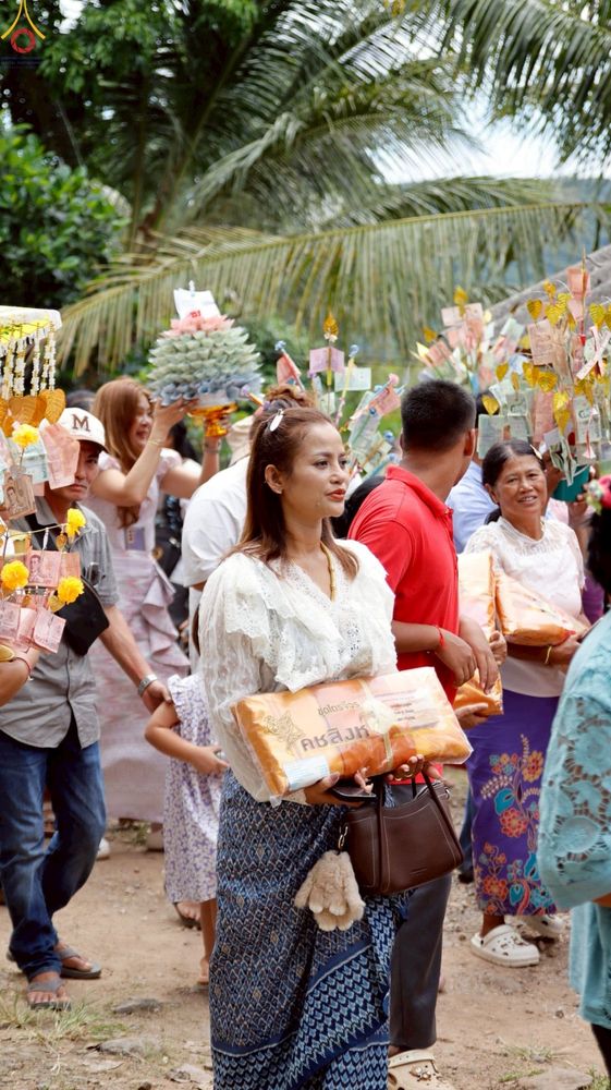 ภาพ No.252377:วันที่ 11 ตุลาคม พ.ศ. 2568 พิธีทอดกฐินสามัคคีทั่วไทย 30,000 วัด โดยคณะศิษยานุศิษย์ บูชาธรรม 81 ปี หลวงพ่อธัมมชโย ณ ที่พักสงฆ์ธรรมเจริญ ต.หงษ์เจริญ อ.ท่าแซะ จ.ชุมพร