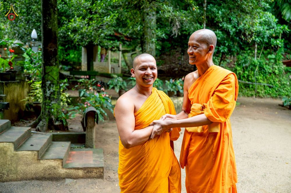 ภาพ No.262952:วันที่ 22 ตุลาคม พ.ศ. 2568 พิธีทอดกฐินสมทบ วัดกัลยาณมิตรต่างประเทศ  บูชาธรรม 81 ปี หลวงพ่อธัมมชโย ณ วัดโกฮอน ราชมหาวิหารายา และวัดศรีสุธรรมมารามายา   เมืองมาตะเล ประเทศศรีลังกา 