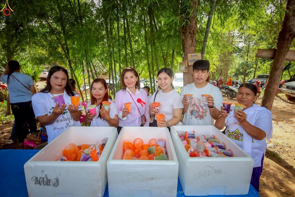 ภาพ No.255328:วันที่ 13 ตุลาคม พ.ศ. 2568 พิธีทอดกฐินสามัคคีทั่วไทย 30,000 วัด โดยคณะศิษยานุศิษย์ บูชาธรรม 81 ปี หลวงพ่อธัมมชโย ณ วัดมิ่งฟ้าคุณจักร ต.หนองกระท้าว อ.นครไทย จ.พิษณุโลก