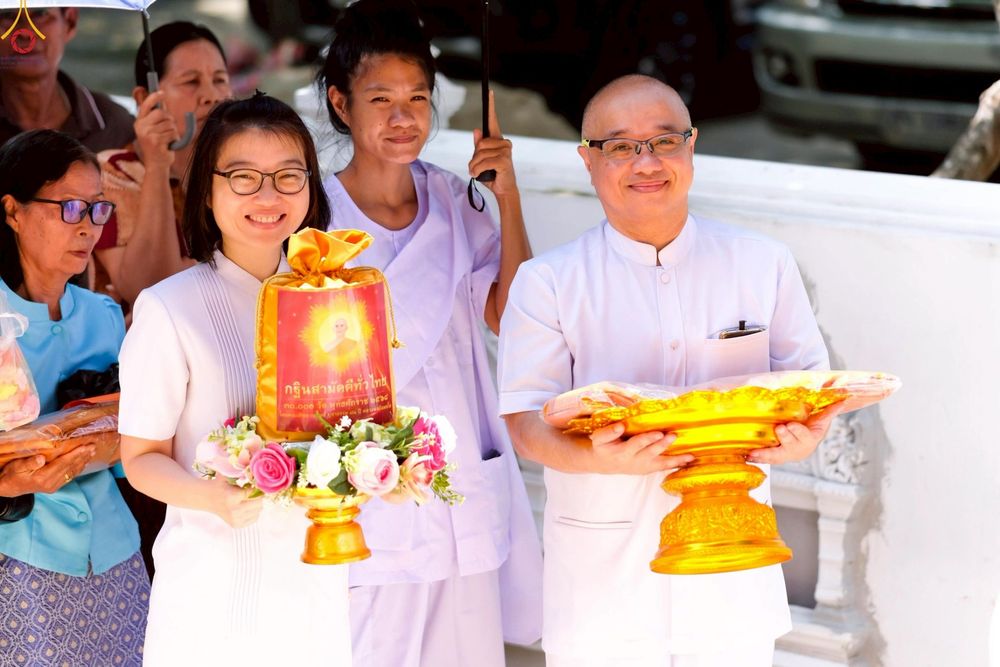 ภาพ No.253178:วันที่ 11 ตุลาคม พ.ศ. 2568 พิธีทอดกฐินสามัคคีทั่วไทย 30,000 วัด โดยคณะศิษยานุศิษย์ บูชาธรรม 81 ปี หลวงพ่อธัมมชโย ณ วัดหนองกระธาตุ อ.หนองแซง จ.สระบุรี