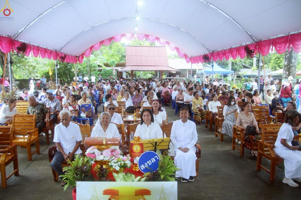 ภาพ No.265446:วันที่ 25 ตุลาคม พ.ศ. 2568 พิธีทอดกฐินสามัคคีทั่วไทย ณ วัดพร้าว อ.ระโนด จ.สงขลา โดยคณะศิษยานุศิษย์ บูชาธรรม 81 ปี หลวงพ่อธัมมชโย