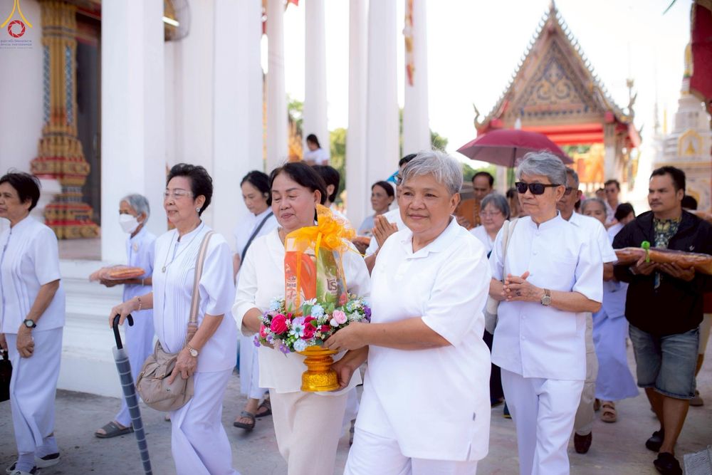 ภาพ No.252061:วันที่ 11 ตุลาคม พ.ศ. 2568 พิธีทอดกฐินสามัคคีทั่วไทย 30,000 วัด โดยคณะศิษยานุศิษย์ บูชาธรรม 81 ปี หลวงพ่อธัมมชโย ณ วัดลาดบัวหลวง จ.พระนครศรีอยุธยา