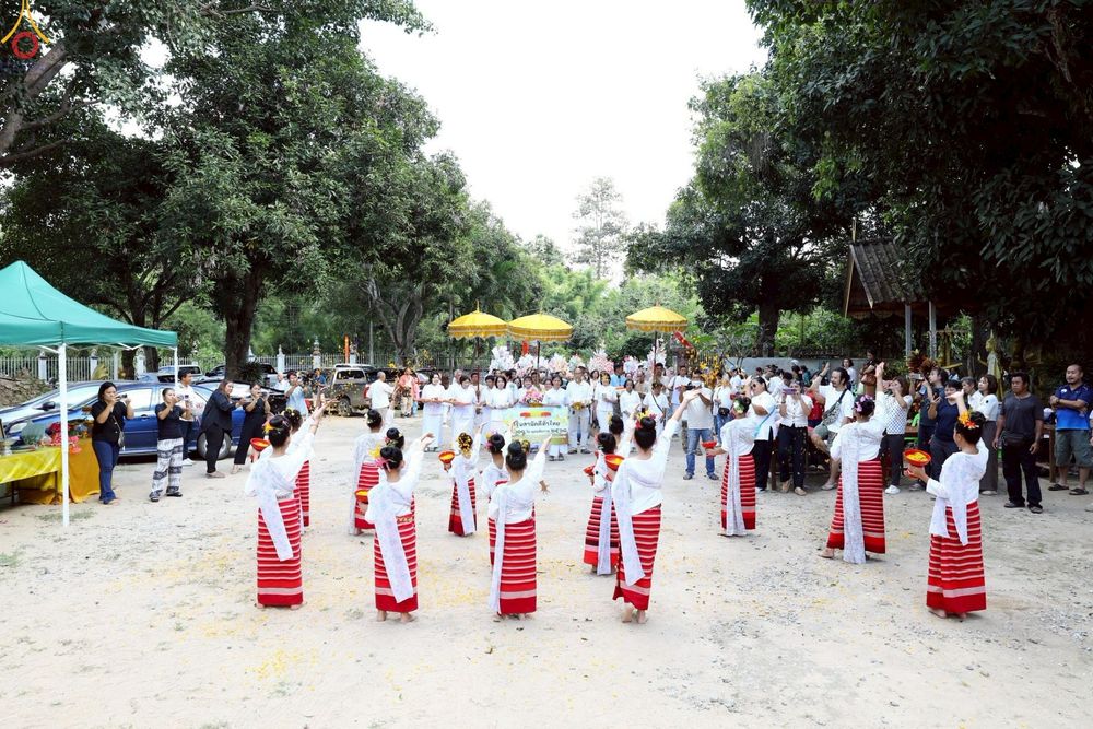 ภาพ No.270325:วันที่ 26 ตุลาคม พ.ศ. 2568 พิธีทอดกฐินสามัคคีทั่วไทย ณ วัดดอยกู่คำ ต.น้ำแพร่ อ.หางดง จ.เชียงใหม่ โดยคณะศิษยานุศิษย์ บูชาธรรม 81 ปี หลวงพ่อธัมมชโย