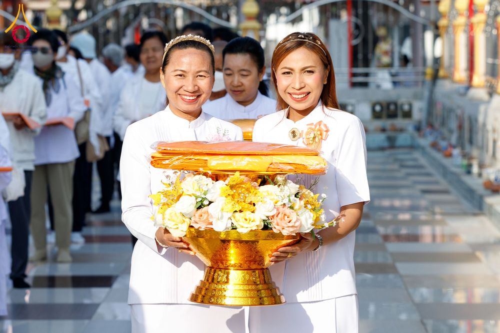 ภาพ No.199977:พิธีทอดผ้าป่าทำนุบำรุงศาสนสถาน ณ วัดบางไผ่นารถ ตำบลบางไทรป่า อำเภอบางเลน จังหวัดนครปฐม ในโครงการธรรมยาตรา กตัญญูบูชา มหาปูชนียาจารย์ พระมงคลเทพมุนี(สด จนฺทสโร) พระผู้ปราบมาร อนุสรณ์สถาน 7 แห่ง ปีที่ 13 วันที่ 22 มกราคม พ.ศ. 2568