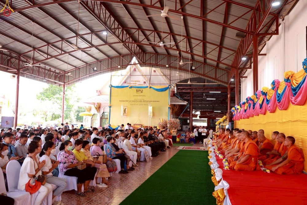 ภาพ No.277200:วันที่ 18 ตุลาคม พ.ศ. 2568 พิธีทอดกฐินสามัคคีทั่วไทย ณ วัดบางบัว เขตบางเขน กรุงเทพฯ โดยคณะศิษยานุศิษย์ บูชาธรรม 81 ปี หลวงพ่อธัมมชโย