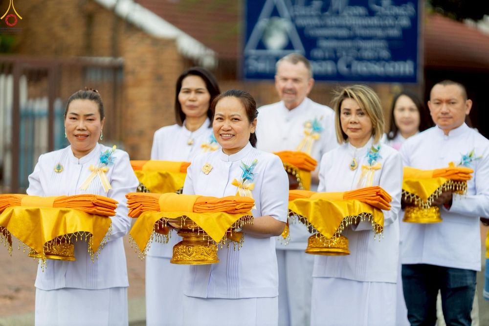 ภาพ No.255127:วันที่ 12 ตุลาคม พ.ศ. 2568 พิธีทอดกฐินสามัคคีสร้างทุกสิ่ง วัดพระธรรมกายโจฮันเนสเบิร์ก  ประเทศสาธารณรัฐแอฟริกาใต้