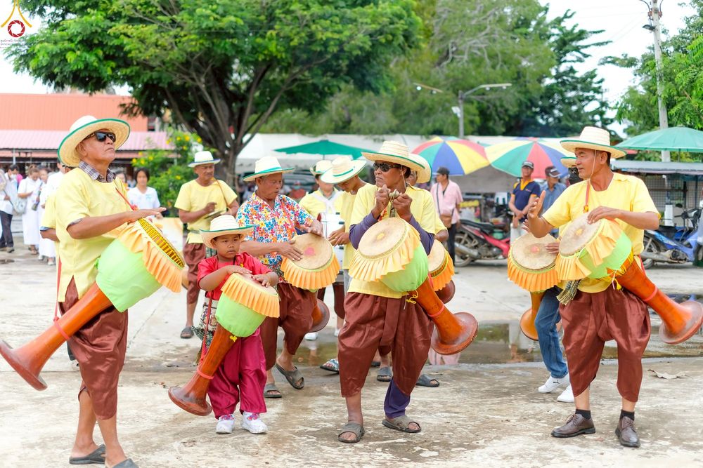 ภาพ No.255888:วันที่ 15 ตุลาคม พ.ศ. 2568 พิธีทอดกฐินสามัคคีทั่วไทย 30,000 วัด โดยคณะศิษยานุศิษย์ บูชาธรรม 81 ปี หลวงพ่อธัมมชโย ณ วัดราษฎร์สามัคคี ต.วังหมัน อ.วัดสิงห์ จ.ชัยนาท