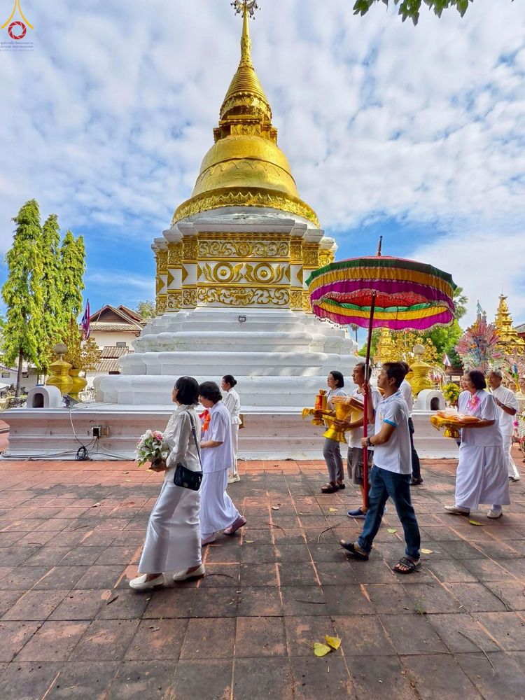 ภาพ No.258491:วันที่ 19 ตุลาคม พ.ศ. 2568 พิธีทอดกฐินสามัคคีทั่วไทย 30,000 วัด โดยคณะศิษยานุศิษย์ บูชาธรรม 81 ปี หลวงพ่อธัมมชโย ณ วัดศรีชุม อ.เมือง จ.ลำปาง