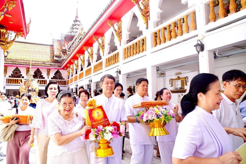 ภาพ No.258824:วันที่ 19 ตุลาคม พ.ศ. 2568 พิธีทอดกฐินสามัคคีทั่วไทย 30,000 วัด โดยคณะศิษยานุศิษย์ บูชาธรรม 81 ปี หลวงพ่อธัมมชโย ณ วัดบรมสถล(วัดดอน) เขตสาทร กรุงเทพฯ