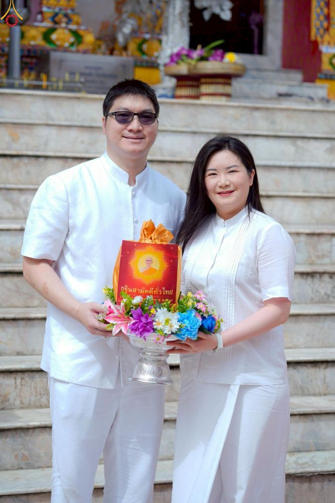 ภาพ No.265041:วันที่ 8 ตุลาคม พ.ศ. 2568 พิธีทอดกฐินสามัคคีทั่วไทย 30,000 วัด โดยคณะศิษยานุศิษย์ บูชาธรรม 81 ปี หลวงพ่อธัมมชโย ณ วัดอ้อมน้อย อ.กระทุ่มแบน จ.สมุทรสาคร