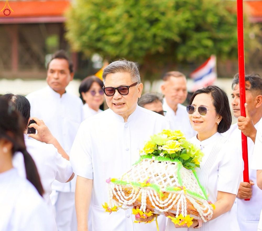 ภาพ No.264943:วันที่ 23 ตุลาคม พ.ศ. 2568 พิธีทอดกฐินสามัคคีทั่วไทย 30,000 วัด โดยคณะศิษยานุศิษย์ บูชาธรรม 81 ปี หลวงพ่อธัมมชโย ณ วัดจุฬามุนี อำเภอโพธิ์ทอง จังหวัดอ่างทอง