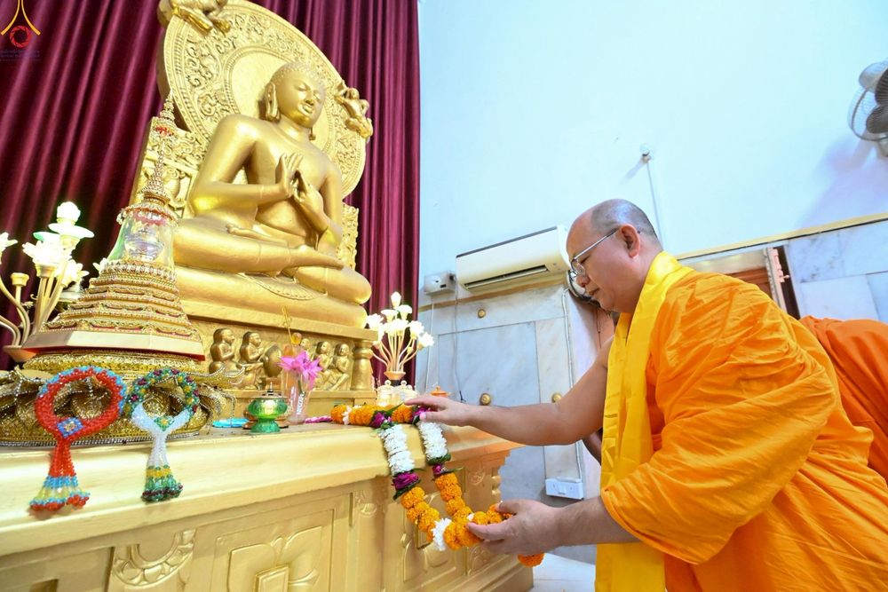 ภาพ No.263377:วันที่ 17 ตุลาคม พ.ศ. 2568 ทอดกฐินสมทบวัดต่างประเทศ ณ วัดมหาโพธิเดลลี ประเทศอินเดีย 