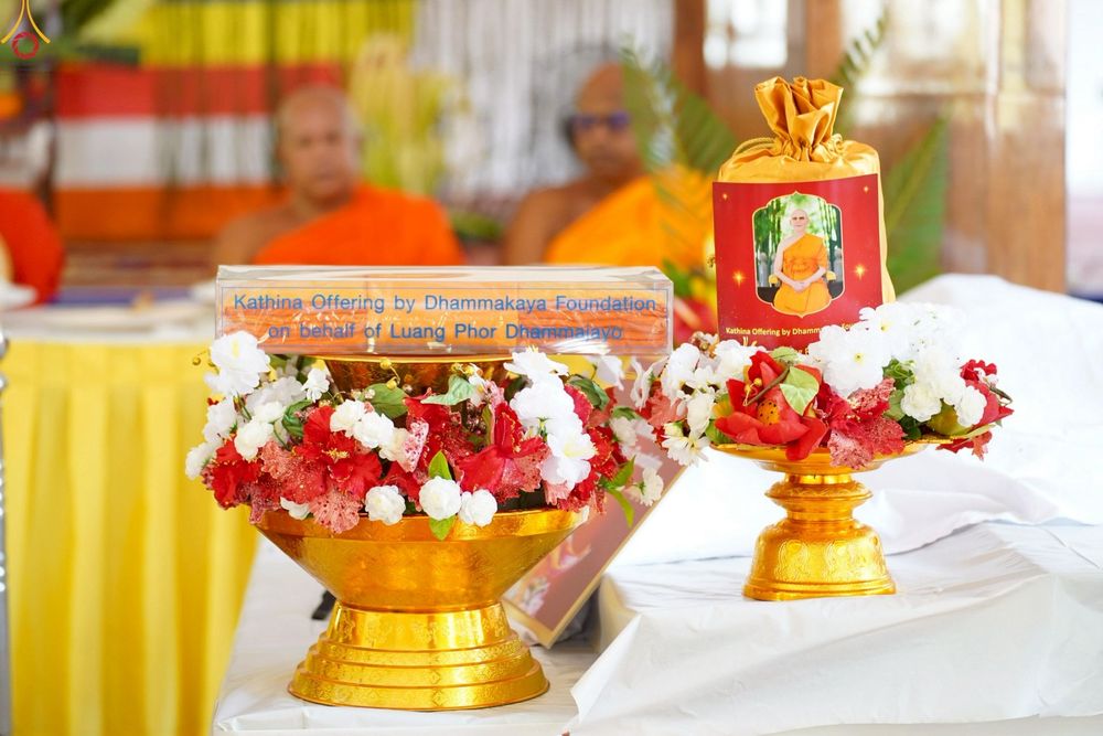 ภาพ No.264840:วันที่ 17 ตุลาคม พ.ศ. 2568 กฐินสมทบต่างประเทศ บูชาธรรม 81 ปี หลวงพ่อธัมมชโย ณ วัดศรีบุปผาราม เมืองปัลเลโปลา ประเทศศรีลังกา 