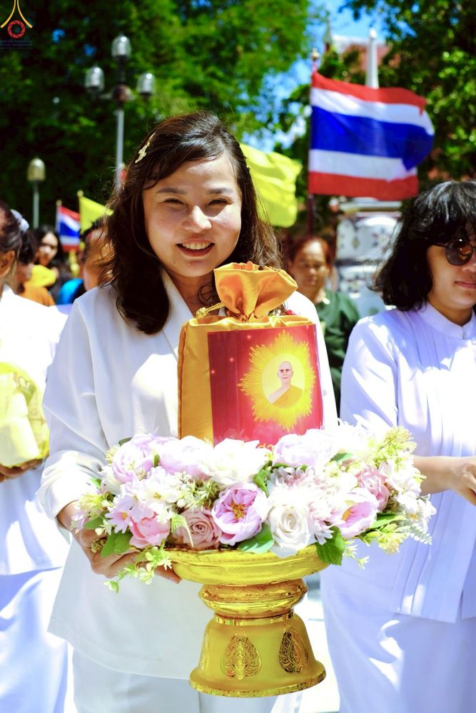 ภาพ No.261365:วันที่ 19 ตุลาคม พ.ศ. 2568 พิธีทอดกฐินสามัคคีทั่วไทย 30,000 วัด โดยคณะศิษยานุศิษย์ บูชาธรรม 81 ปี หลวงพ่อธัมมชโย ณ วัดไผ่ล้อม อ.ผักไห่ จ.พระนครศรีอยุธยา