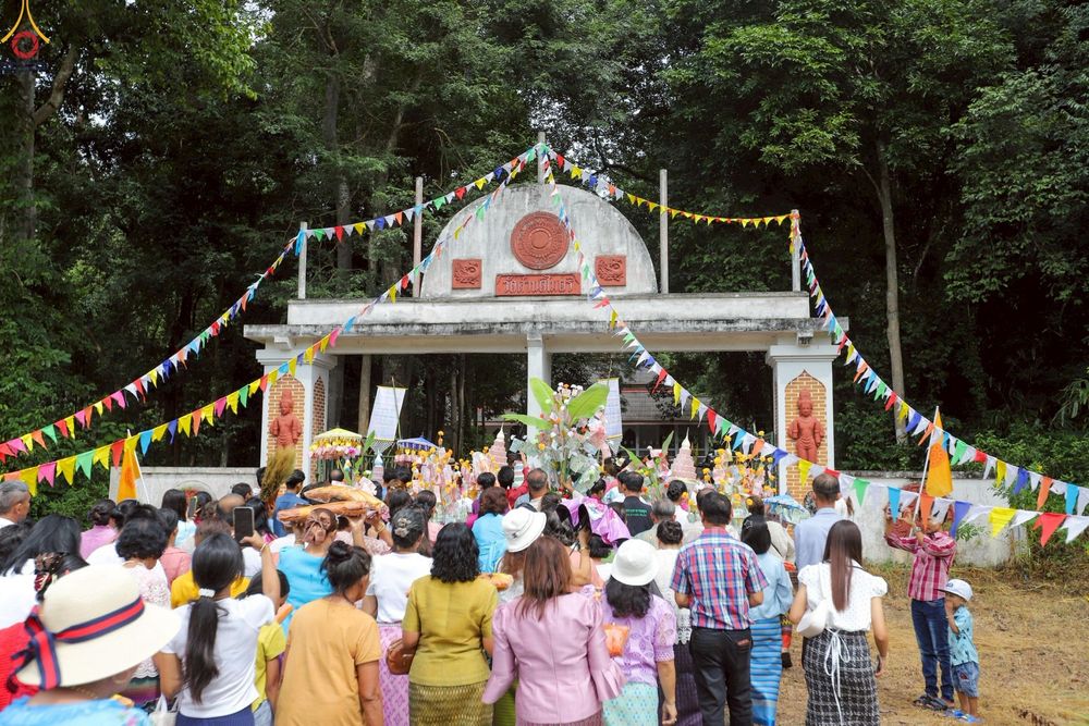 ภาพ No.265471:วันที่ 24 ตุลาคม พ.ศ. 2568 พิธีทอดกฐินสามัคคีทั่วไทย ณ วัดศานติไมตรี ต.ขุนทะเล  อ.เมือง จ.สุราษฎร์ธานี โดยคณะศิษยานุศิษย์ บูชาธรรม 81 ปี หลวงพ่อธัมมชโย