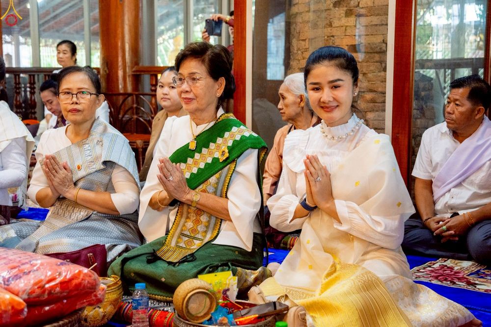 ภาพ No.271698:วันอาทิตย์ที่ 26 ตุลาคม พ.ศ. 2568 กฐินสมทบวัดต่างประเทศ โดยคณะศิษยานุศิษย์ บูชาธรรม 81 ปี  หลวงพ่อธัมมชโย ณ วัดสีอัมพอน นครเวียงจันทน์ สปป.ลาว