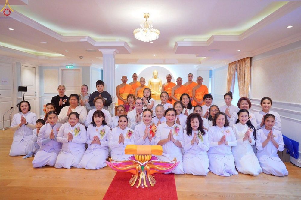 ภาพ No.261412:วันอาทิตย์ที่ 19 ตุลาคม พ.ศ. 2568 พิธีทอดกฐินสามัคคี วัดพระธรรมกายเอกเกอร์ซุน เมืองเอกเกอร์ซุน ณ ประเทศนอร์เวย์ 