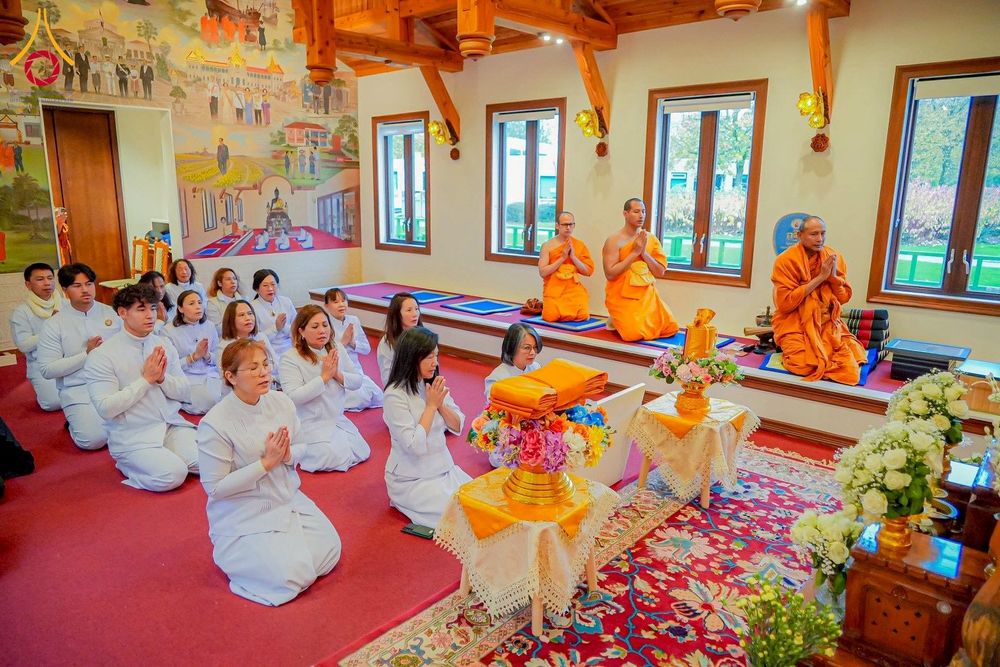 ภาพ No.274138:วันอาทิตย์ที่ 2 พฤศจิกายน พ.ศ. 2568  คณะศิษยานุศิษย์วัดพระธรรมกาย ประเทศเนเธอร์แลนด์ ได้ถวายกฐินสมทบวัดต่างประเทศ ณ วัดพุทธวิหาร อัมสเตอร์ดัม ประเทศเนเธอร์แลนด์