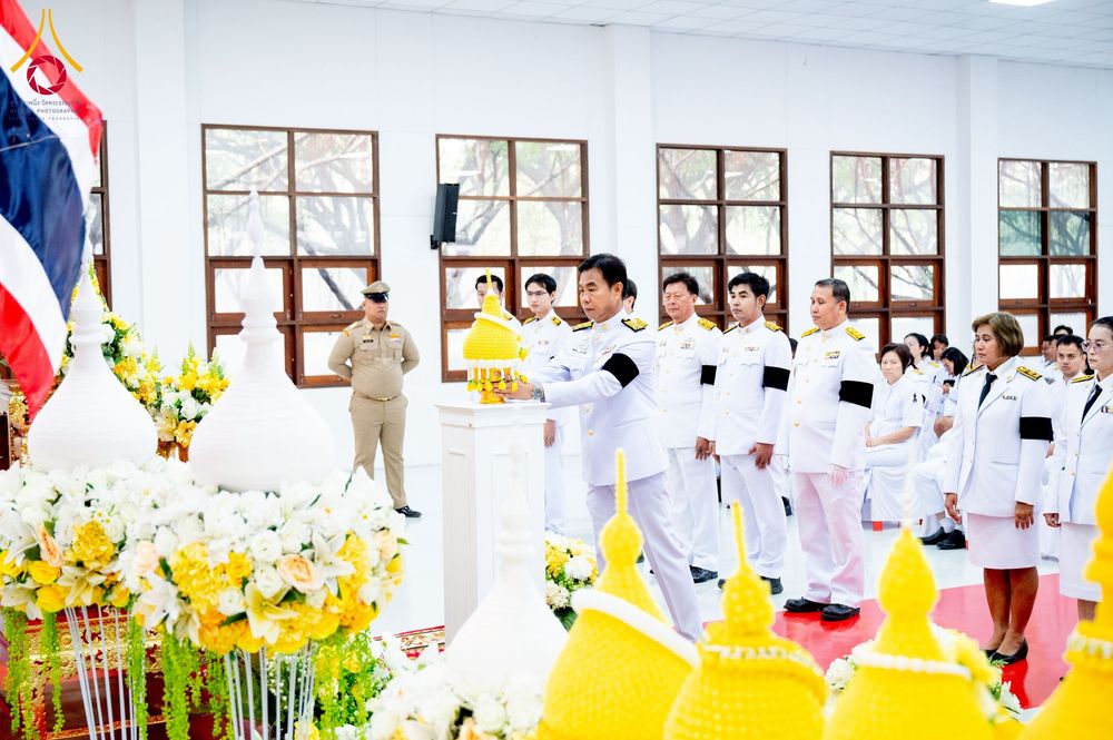 ภาพ No.276071:วันที่ 5 ธันวาคม พ.ศ. 2568 พสกนิกรอำเภอคลองหลวง พร้อมใจบำเพ็ญกุศลอุทิศถวาย “ในหลวงรัชกาลที่ 9” น้อมรำลึกในพระมหากรุณาธิคุณ เนื่องในวันคล้ายวันพระบรมราชสมภพ วันชาติ และวันพ่อแห่งชาติ ณ อาคารปลูกศรัทธา 2 วัดพระธรรมกาย อำเภอคลองหลวง จังหวัดปทุมธานี