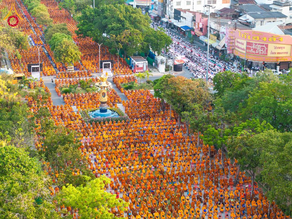 ภาพ No.312945:วันอาทิตย์ที่ 8 มีนาคม พ.ศ.2569 ทำบุญเมืองนครราชสีมา 558 ปี ตักบาตรพระ 10,000 รูป (ภาพชุดที่ 2)