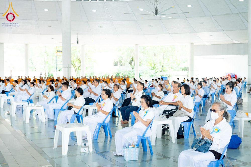 ภาพ No.226584:วันที่ 26 พฤษภาคม พ.ศ. 2568 พิธีบุพเปตพลี ครั้งที่ 164 ร่วมอุทิศบุญแด่หมู่ญาติที่ล่วงลับไปแล้ว และสืบทอดอายุพระพุทธศาสนา ณ หอฉันคุณยายอาจารย์ฯ วัดพระธรรมกาย