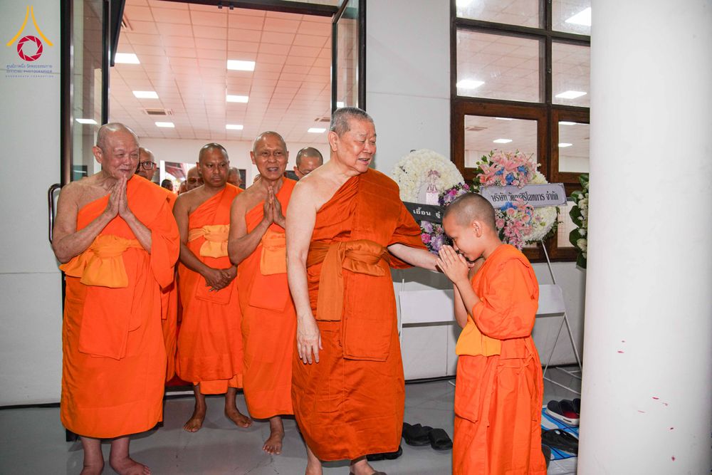 ภาพ No.315196:วันจันทร์ที่ 23 มีนาคม พ.ศ. 2569 พิธีบำเพ็ญกุศล คุณพ่อณรงค์ จินตมากุล  สิริอายุ 99 ปี 11 เดือน โยมบิดา พระครูปลัดรัตนวีรวัฒน์ (รังสฤษดิ์ อิทฺธิจินตโก) ที่ปรึกษาเจ้าคณะจังหวัดปทุมธานี เจ้าอาวาสวัดพระธรรมกาย  ณ ห้องปลูกศรัทธา 2 วัดพระธรรมกาย ปทุมธานี