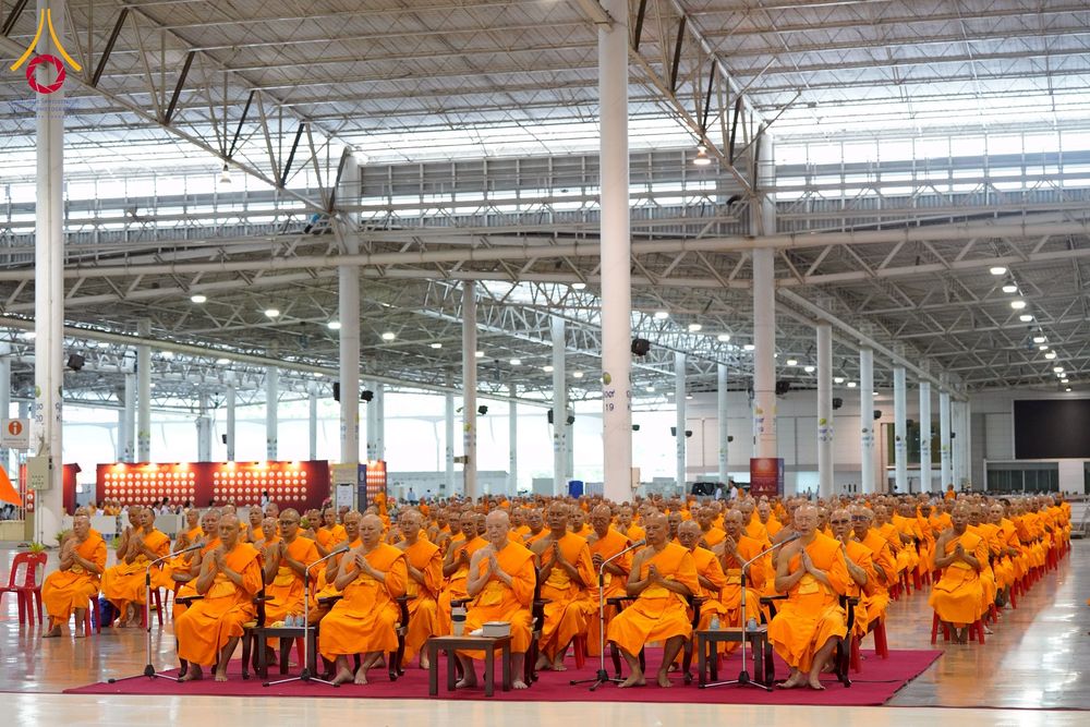 ภาพ No.258187:วันอาทิตย์ที่ 5 ตุลาคม พ.ศ. 2568 พิธีบูชาข้าวพระ ณ สภาธรรมกายสากล วัดพระธรรมกาย