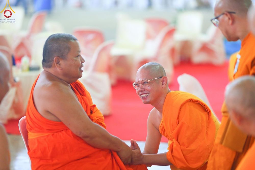 ภาพ No.146841:การต้อนรับพระสังฆาธิการ 2,000 กว่าวัดทั่วประเทศ และพิธีบูชาข้าวพระ เนื่องในวันสมาธิโลก วันอาทิตย์ที่ 4 สิงหาคม พ.ศ. 2567 ณ สภาธรรมกายสากล วัดพระธรรมกาย