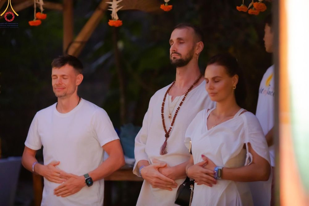 ภาพ No.156441:วัดพุทธบาหลีและวัดพระธรรมกาย จัดปฏิบัติธรรมนานาชาติ 1,151 คนจาก 78 ประเทศ ใน "วันสันติภาพสากล" ณ บาหลี อินโดนีเซีย วันเสาร์ที่ 21 กันยายน พ.ศ. 2567 เวลา 16.00-21.00 น. ณ พิพิธภัณฑ์ ARMA เมืองอูบุด จังหวัดบาหลี ประเทศอินโดนีเซีย