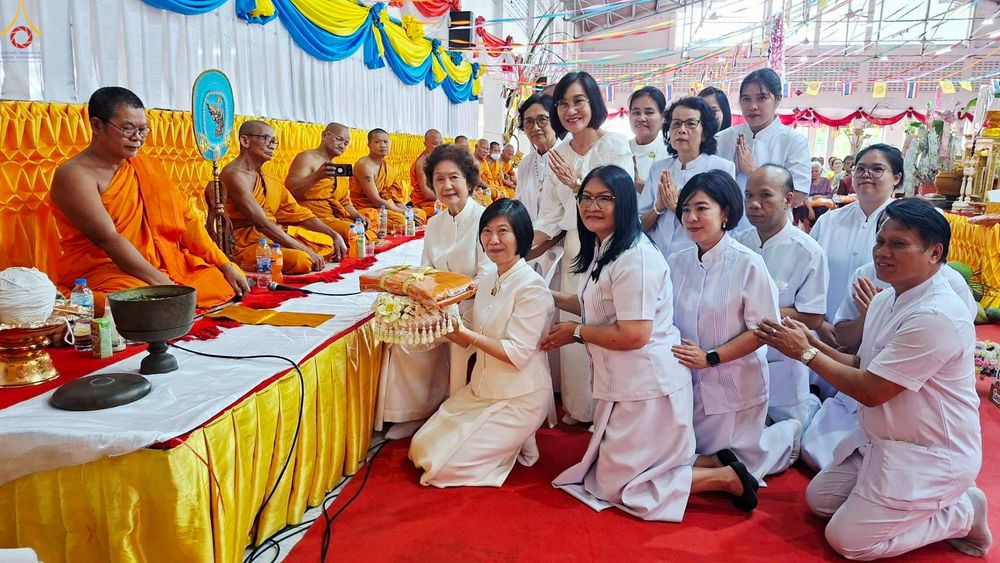 ภาพ No.283486:วันที่ 29 ตุลาคม พ.ศ. 2568 พิธีทอดกฐินสามัคคีทั่วไทย 30,000 วัด  โดยคณะศิษยานุศิษย์ บูชาธรรม 81 ปี หลวงพ่อธัมมชโย  ณ วัดบ้านบัว จ.บุรีรัมย์