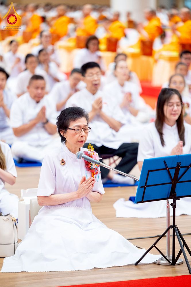 ภาพ No.272916:วันอาทิตย์ที่ 23 พฤศจิกายน พ.ศ.2568 พิธีมุทิตาสักการะ พระมหาเถระและพระเถระ ประจำปีพุทธศักราช 2568 ณ ห้องแก้วสารพัดนึก 2 สภาธรรมกายสากล  วัดพระธรรมกาย