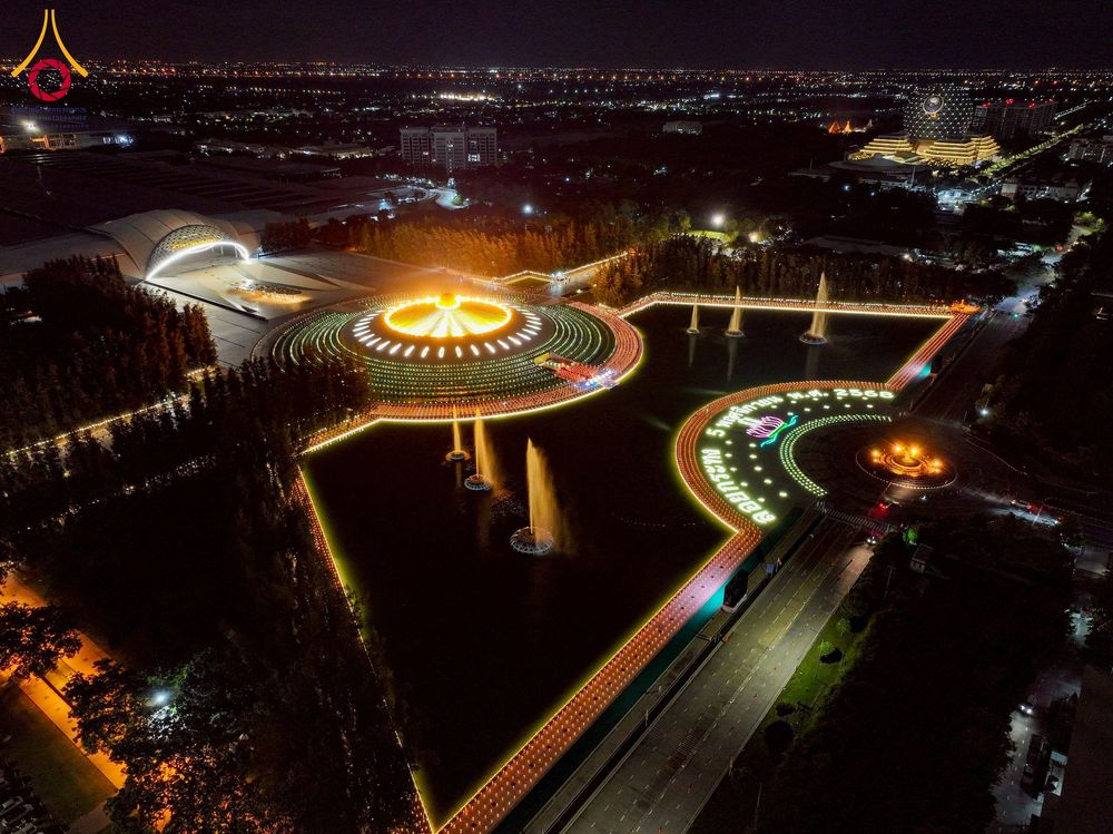 ภาพ No.266343:วันพุธที่ 5 พฤศจิกายน พ.ศ. 2568 (วันพระ ขึ้น 15 ค่ำ เดือน 12) พิธีลอยกระทงธรรม  ณ สระมหาเศรษฐีทะเลบุญ มหาวิหารพระมงคลเทพมุนี วัดพระธรรมกาย จ.ปทุมธานี