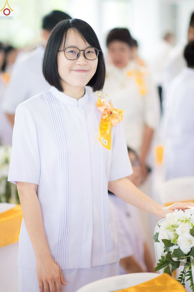 ภาพ No.239438:วันอาทิตย์ที่ 17 สิงหาคม พ.ศ. 2568 พิธีกดปุ่มอัญเชิญรูปเหมือน พระมงคลเทพมุนี (สด จันทสโร)  ณ มหาวิหารแก้วพระมงคลเทพมุนี  ศูนย์ปฏิบัติธรรมแก้วเมืองเลย