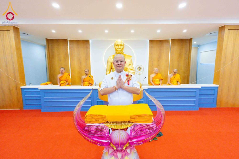 ภาพ No.313223:วันอาทิตย์ที่ 8 มีนาคม พ.ศ. 2569 พิธีสมโภชรูปเหมือนพระมงคลเทพมุนี (สด จนฺทสโร) และพิธีทอดผ้าป่าสามัคคีเพื่อสร้างวิหารพระมงคลเทพมุนี ณ วัดพุทธเคปทาวน์ ประเทศแอฟริกาใต้