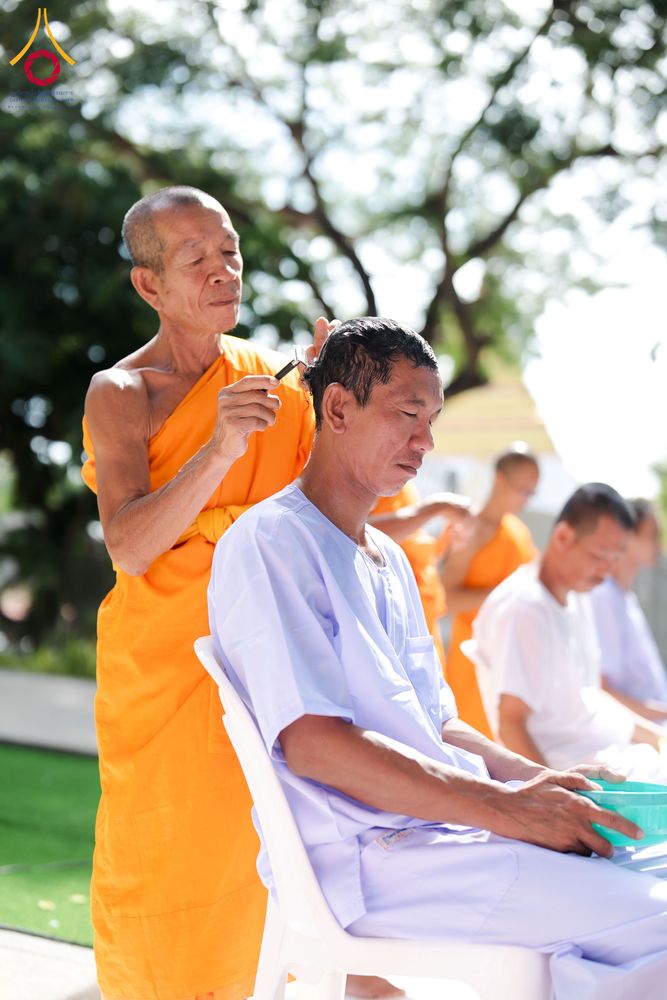 ภาพ No.341249:วันอาทิตย์ที่ 26 กรกฎาคม พ.ศ. 2569 ​โครงการอุปสมบทหมู่บูชาธรรมมหาปูชนียาจารย์ รุ่นที่ ๑ วัดกลางธนรินทร์ ต.บ้านแป้ง อ.พรหมบุรี จ.สิงห์บุรี