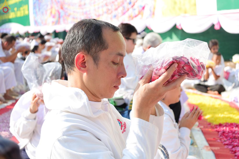 ภาพ No.289612:วันที่ 7 มกราคม พ.ศ. 2569 พิธีต้อนรับพระธรรมยาตรา ณ อนุสรณ์สถานลำดับที่ 2 สถานที่ตั้งมโนปณิธานบวชตลอดชีวิต อนุสรณ์สถานคลองบางนางแท่น อ.สามพราน จ.นครปฐม ในโครงการธรรมยาตรา กตัญญูบูชา มหาปูชนียาจารย์ พระมงคลเทพมุนี(สด จนฺทสโร) พระผู้ปราบมาร อนุสรณ์สถาน 7 แ