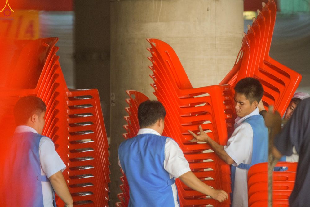 ภาพ No.321549:วันที่ 9-10 เมษายน พ.ศ.2569 การเตรียมงาน มัดถุงน้ำ ถ่วงขาโต๊ะไทยธรรม เพื่องานถวายมหาสังฆทาน 40,000 กว่าวัดทั่วประเทศ วันคุ้มครองโลก 22 เมษายน พ.ศ.2569 วัดพระธรรมกาย