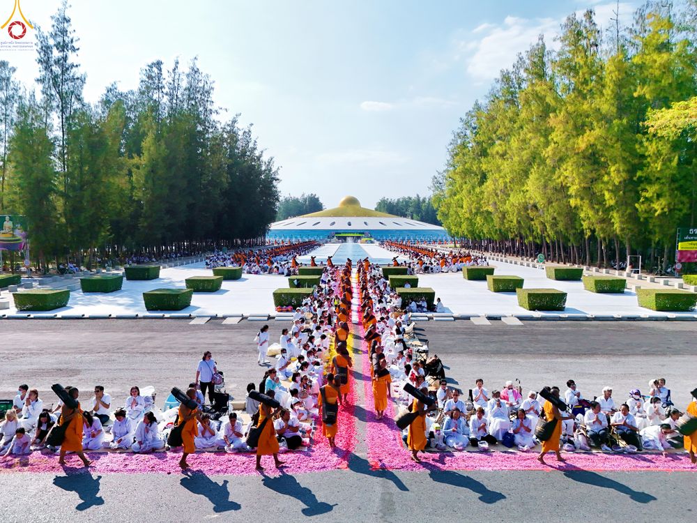 ภาพ No.305869:วันที่ 25 มกราคม พ.ศ. 2569 พิธีต้อนรับพระธรรมยาตรา วัดพระธรรมกาย(ภาพชุดที่ 3) ในโครงการธรรมยาตรา กตัญญูบูชา มหาปูชนียาจารย์ พระมงคลเทพมุนี(สด จนฺทสโร) พระผู้ปราบมาร อนุสรณ์สถาน 7 แห่ง ปีที่ 14