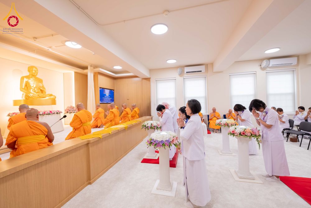 ภาพ No.319123:วันที่ 29 มีนาคม พ.ศ.2569 พิธีอัญเชิญรูปหล่อพระมงคลเทพมุนี (สด จนฺทสโร) ประดิษฐาน ณ ห้องปฏิบัติธรรม “มงคลรัตนโชติ”  วัดพระธรรมกายชิคาโก ประเทศสหรัฐอเมริกา