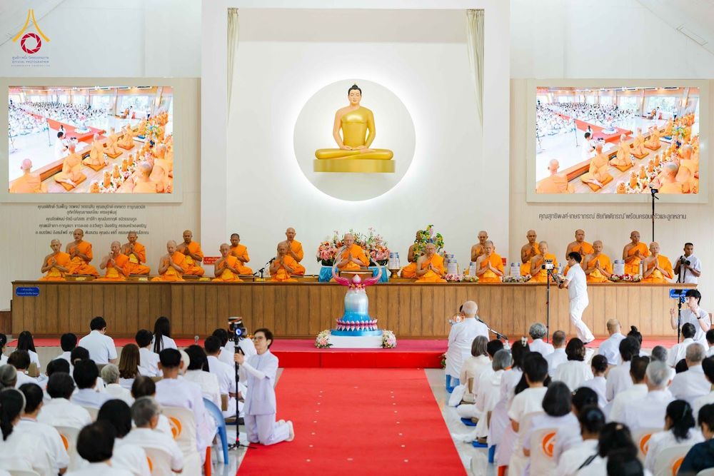 ภาพ No.346523:วันอาทิตย์ที่ 30 สิงหาคม พ.ศ.2569 พิธีทอดผ้าป่า สวดธรรมจักรกัปปวัตนสูตรกลั่นแผ่นดินโปรยรัตนชาติ  สถาปนาองค์พระเจดีย์เพื่อสร้างสันติภาพโลก  ณ ศูนย์ปฏิบัติธรรมพนมสารคาม (เพชรตะวัน) จังหวัดฉะเชิงเทรา