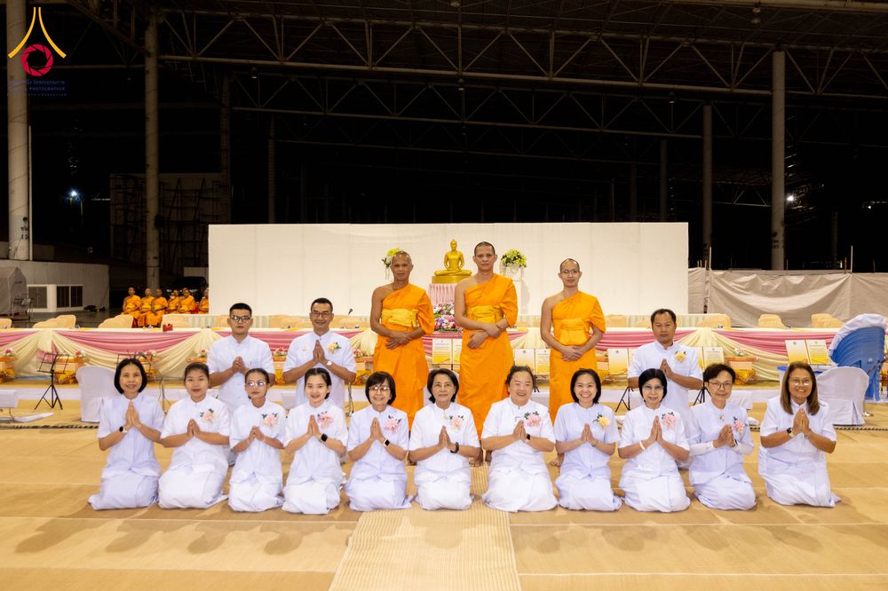 ภาพ No.303855:วันที่ 28 มกราคม พ.ศ. 2569 พิธีถวายภัตตาหารเป็นสังฆทาน แด่พระธรรมยาตรา ณ วัดพระธรรมกาย  จังหวัดปทุมธานี ในโครงการธรรมยาตรา กตัญญูบูชา มหาปูชนียาจารย์ พระมงคลเทพมุนี(สด จนฺทสโร) พระผู้ปราบมาร อนุสรณ์สถาน 7 แห่ง ปีที่ 14