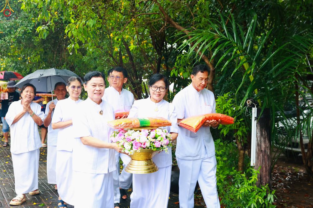 ภาพ No.282843:วันที่ 4 พฤศจิกายน พ.ศ. 2568 พิธีทอดกฐินสามัคคีทั่วไทย 30,000 วัด  โดยคณะศิษยานุศิษย์ บูชาธรรม 81 ปี  หลวงพ่อธัมมชโย ณ วัดห้วยม่วง อ.กำแพงแสน จ.นครปฐม